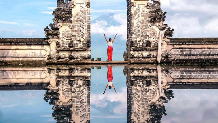 Social Buzz eSIM - Digital SIM card for global mobile connectivity, instant activation, affordable data plans, no physical SIM required, flexible international roaming, seamless mobile data solutions. 