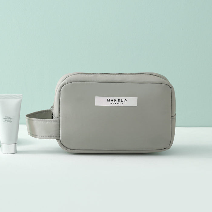 Trousse de voyage pour produits cosmétiques et articles de toilette