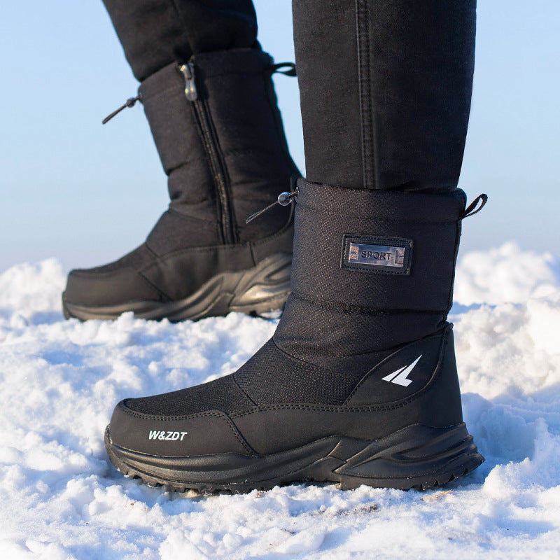 Bottes de neige imperméables et antidérapantes pour hommes, idéales pour l'hiver.