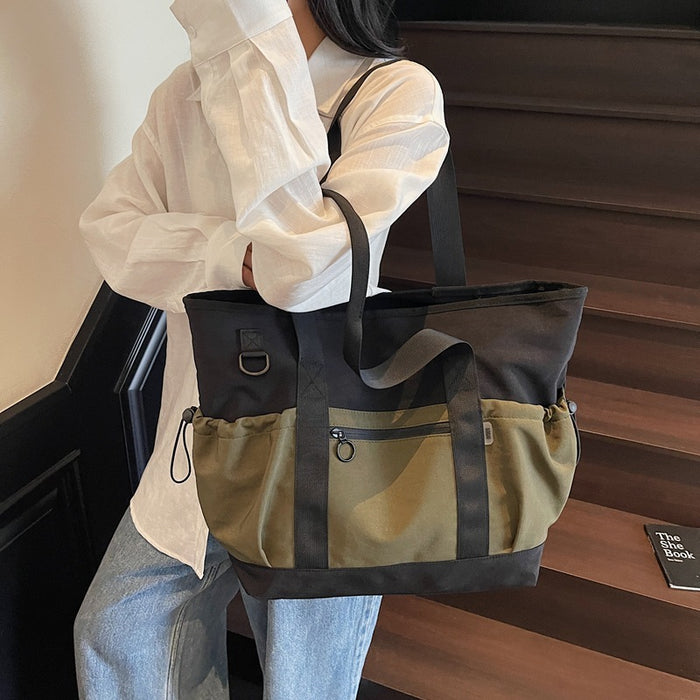 Sac de voyage léger pour femme, idéal pour le yoga et le fitness.