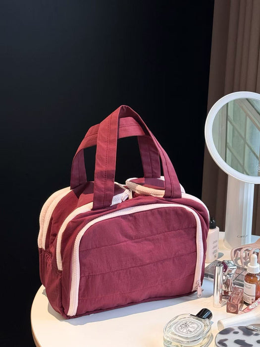 Lightweight And Large Capacity Partition Storage Travel Bag