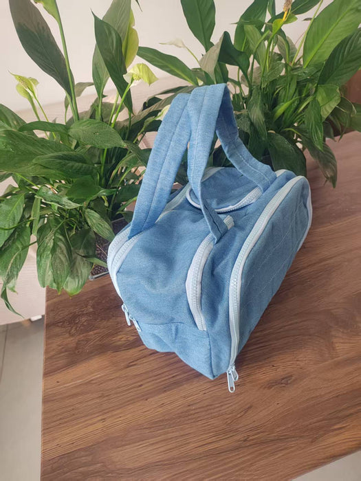 Lightweight And Large Capacity Partition Storage Travel Bag