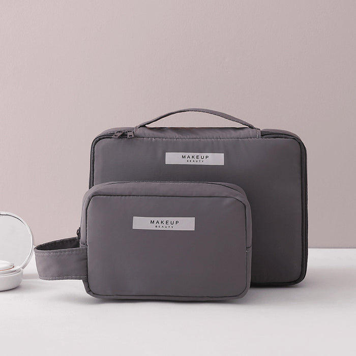 Trousse de voyage pour produits cosmétiques et articles de toilette