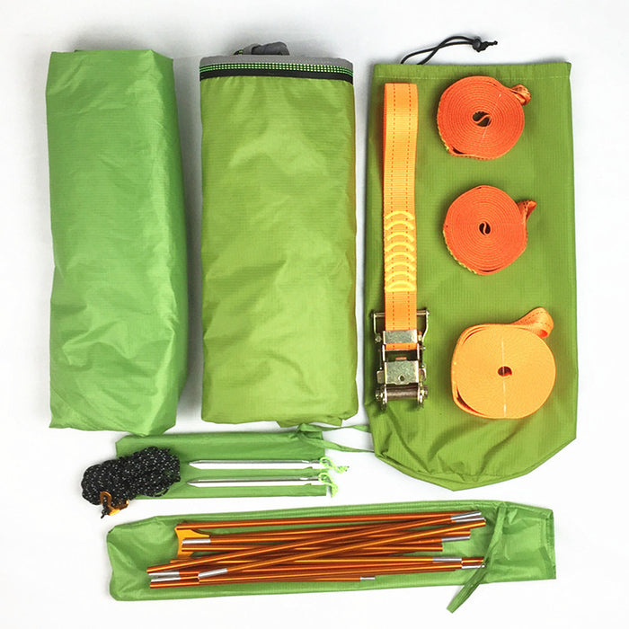 Camping et chasse en plein air avec tente suspendue hors sol