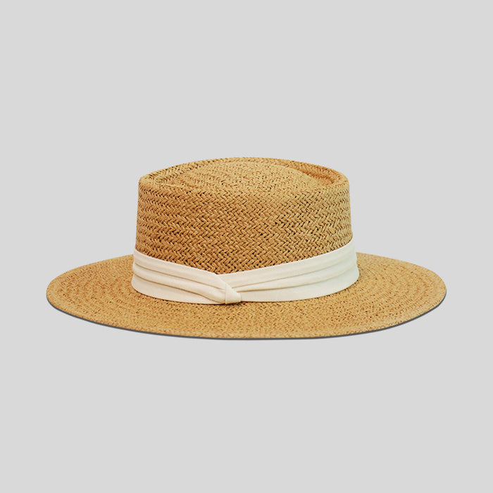Chapeau de soleil tendance pour la plage, tissé