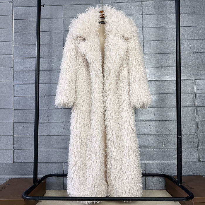 Womens Elongated Wool Coat With A Tailored Lapel