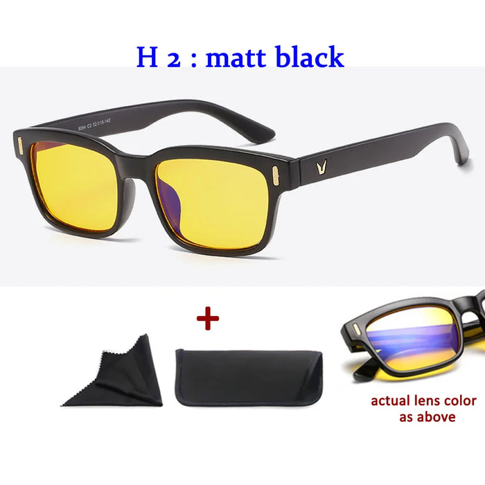 Men'S Anti-Blue Light Office Computer High Quality Black Shiny Frame Rivets Studded Glasses With Gold Pattern On The Temples.