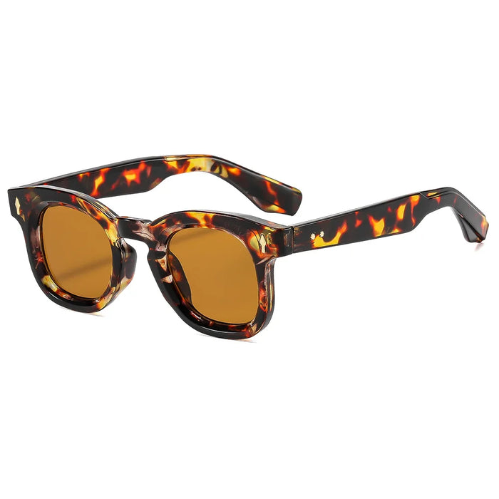 Ins Popular Women Square Sunglasses Men Vintage Rivets Punk Female GREEN Shades UV400 Fashion Male Sun Glasses