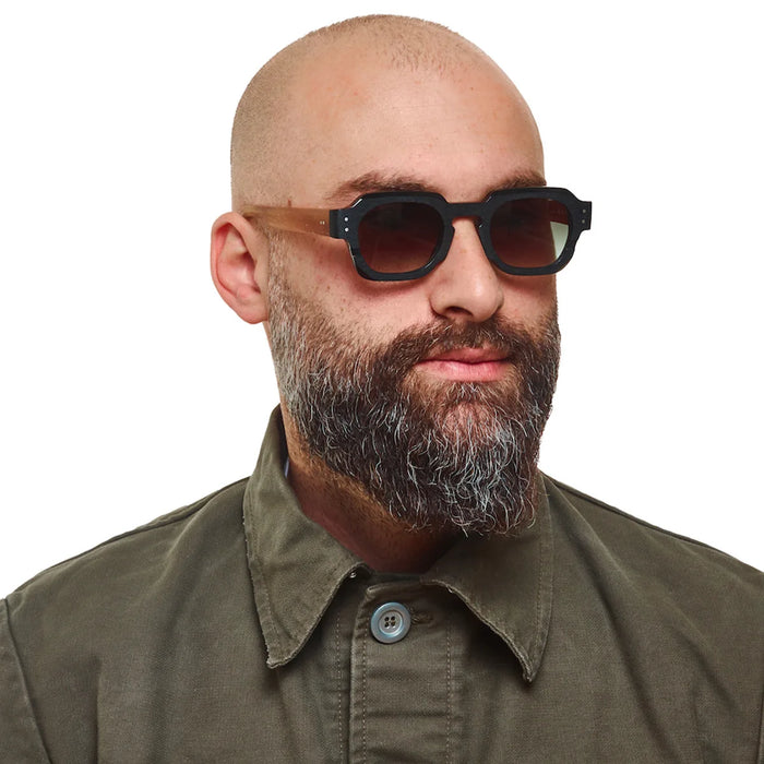 Ins Gafas de sol cuadradas populares de moda para mujer, montura de lentes transparentes vintage para hombre, remaches punk, gafas de sol UV400 para mujer y hombre
