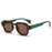 Ins Gafas de sol cuadradas populares de moda para mujer, montura de lentes transparentes vintage para hombre, remaches punk, gafas de sol UV400 para mujer y hombre