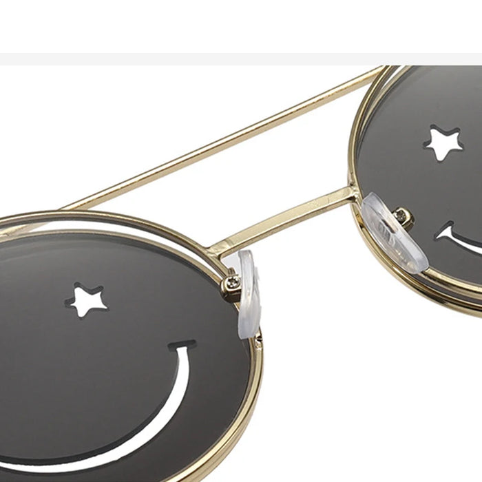 Gafas de sol abatibles con cara sonriente a la moda para mujer, estilo océano, puente nasal ajustable, protección UV400
