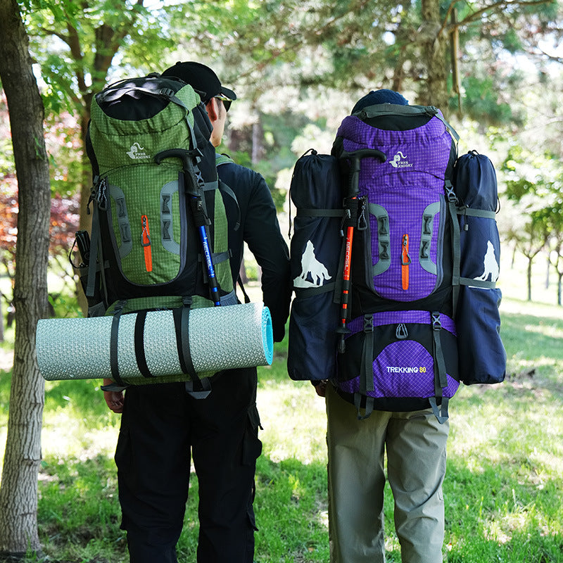 Bolsa de senderismo estampada Outdoor Simplicity para hombre