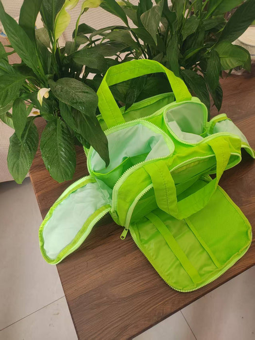 Lightweight And Large Capacity Partition Storage Travel Bag