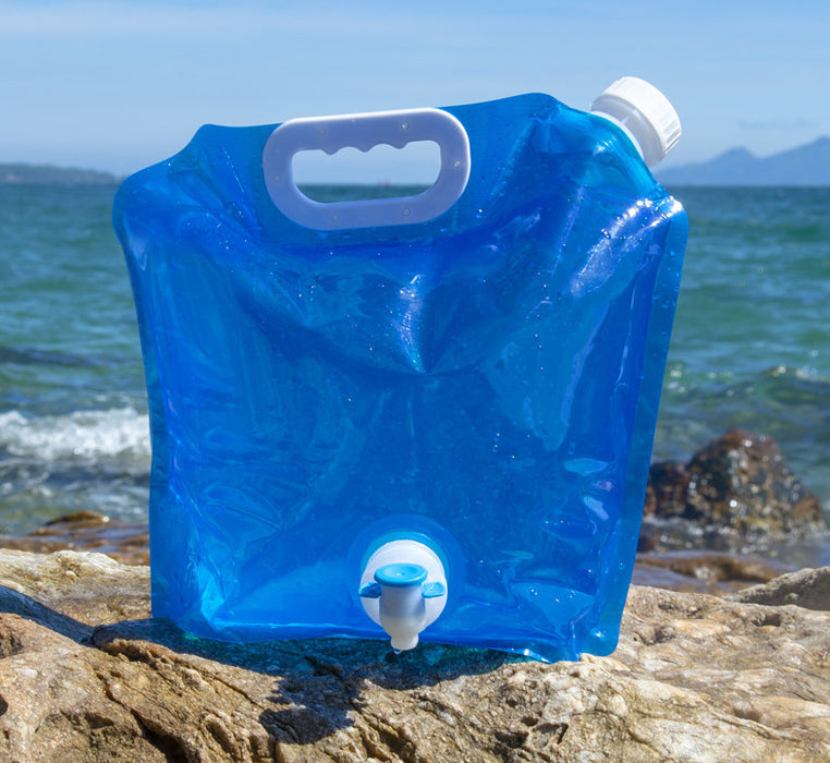 Sac à eau pliable et portable en PVC pour le camping et la randonnée.
